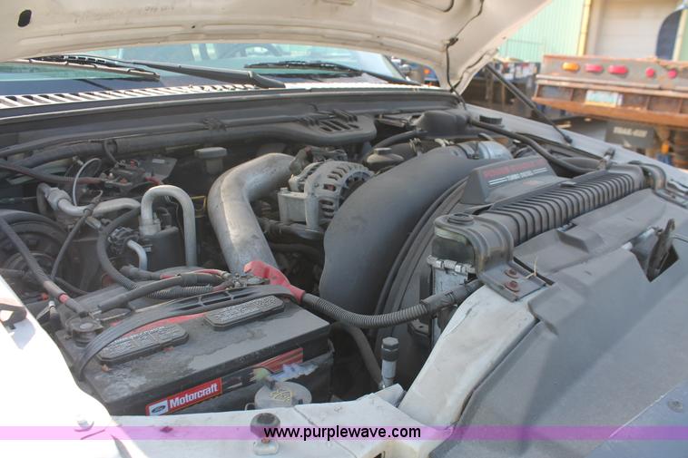 image for item E2911 2004 Ford F250 Super Duty XL SuperCab pickup truck