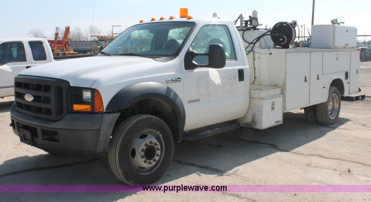 image for item E2912 2006 Ford F550 XL Super Duty service truck