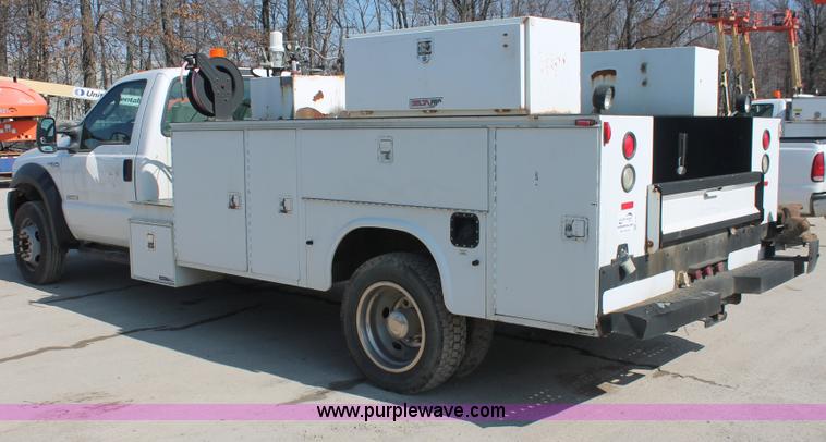 image for item E2912 2006 Ford F550 XL Super Duty service truck