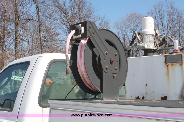 image for item E2912 2006 Ford F550 XL Super Duty service truck