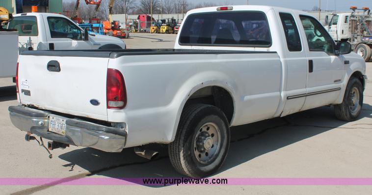 image for item E2913 1999 Ford F250 XLT Super Duty SuperCab pickup truck