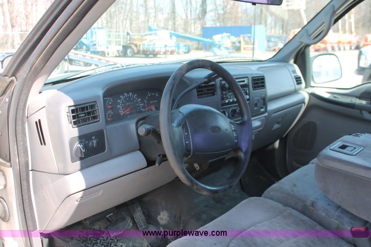 image for item E2913 1999 Ford F250 XLT Super Duty SuperCab pickup truck