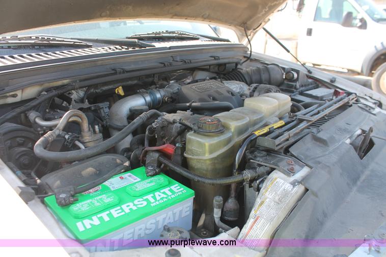 image for item E2913 1999 Ford F250 XLT Super Duty SuperCab pickup truck