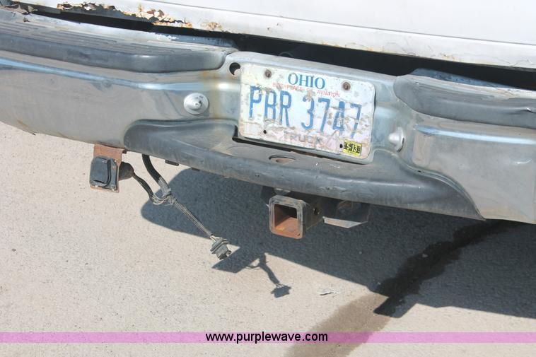 image for item E2913 1999 Ford F250 XLT Super Duty SuperCab pickup truck