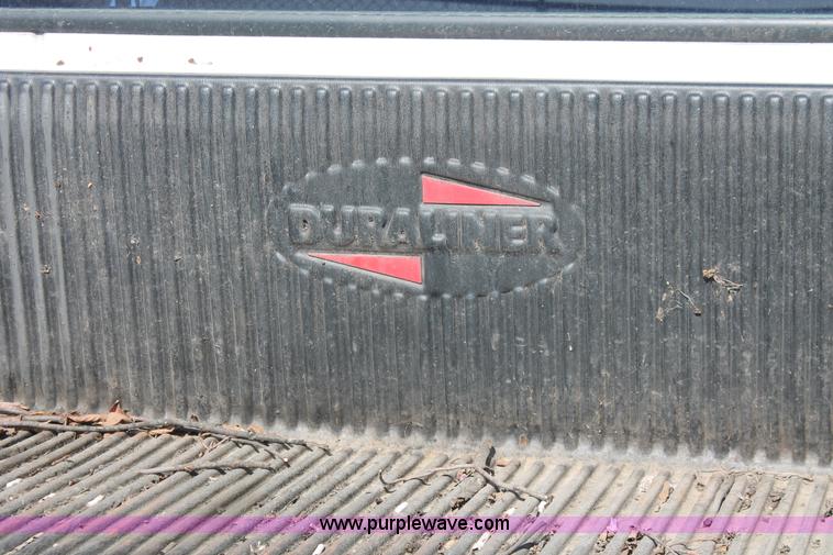 image for item E2913 1999 Ford F250 XLT Super Duty SuperCab pickup truck