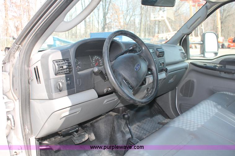 image for item E2914 2007 Ford F550 XL Super Duty SuperCab service truck