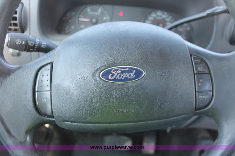 image for item E2914 2007 Ford F550 XL Super Duty SuperCab service truck