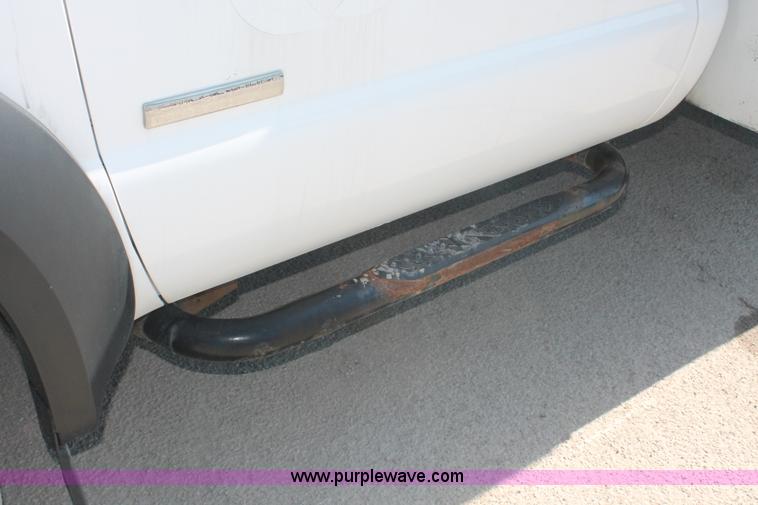 image for item E2914 2007 Ford F550 XL Super Duty SuperCab service truck