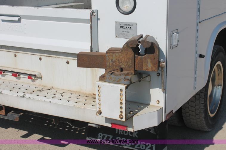 image for item E2914 2007 Ford F550 XL Super Duty SuperCab service truck