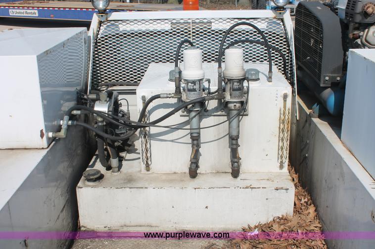 image for item E2914 2007 Ford F550 XL Super Duty SuperCab service truck