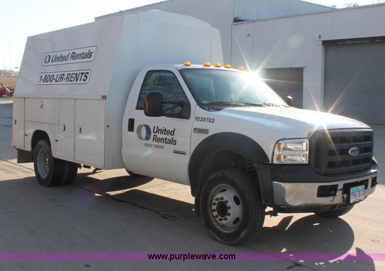 image for item E2916 2007 Ford F550 XL Super Duty service truck