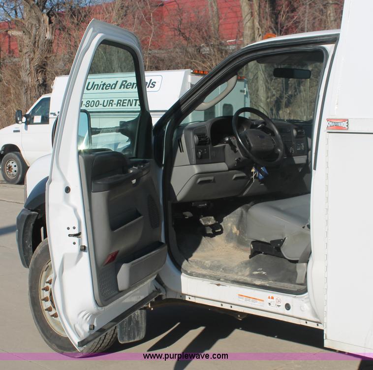 image for item E2916 2007 Ford F550 XL Super Duty service truck