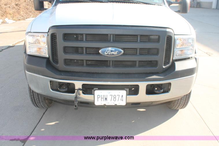 image for item E2916 2007 Ford F550 XL Super Duty service truck