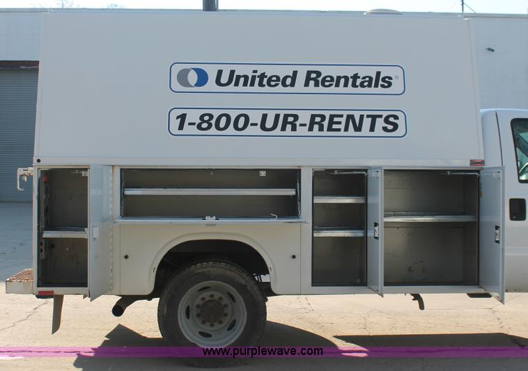 image for item E2916 2007 Ford F550 XL Super Duty service truck