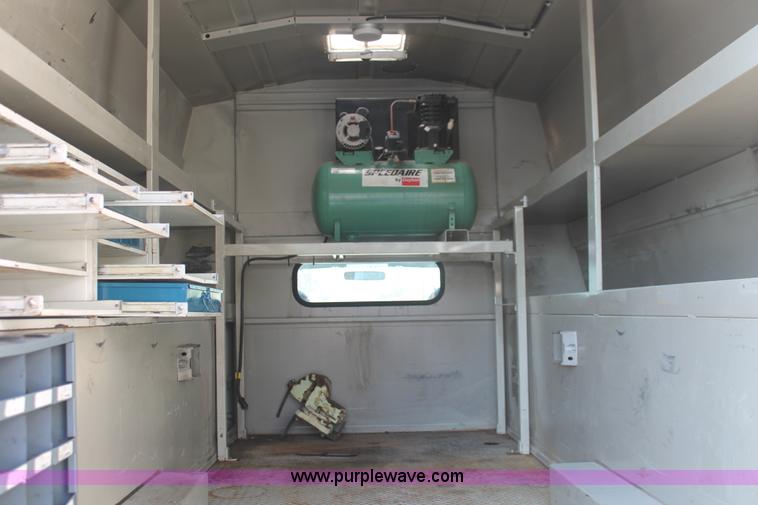 image for item E2916 2007 Ford F550 XL Super Duty service truck