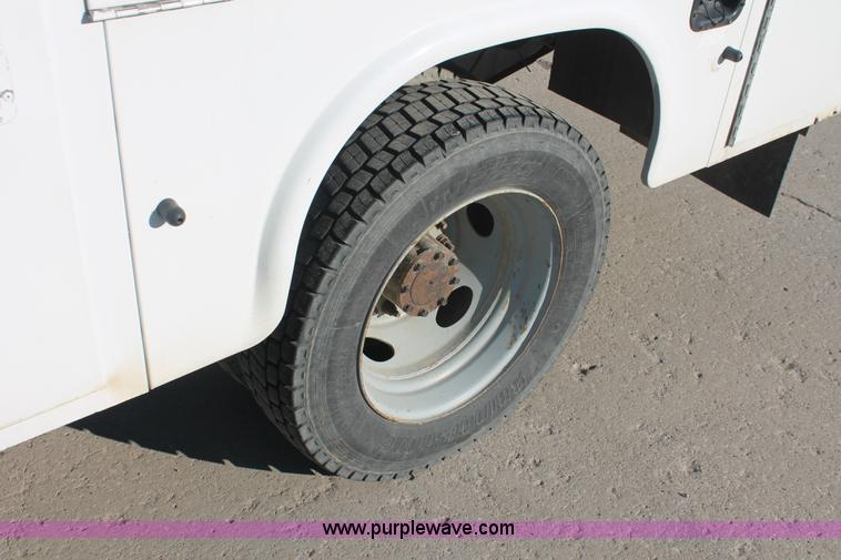 image for item E2916 2007 Ford F550 XL Super Duty service truck