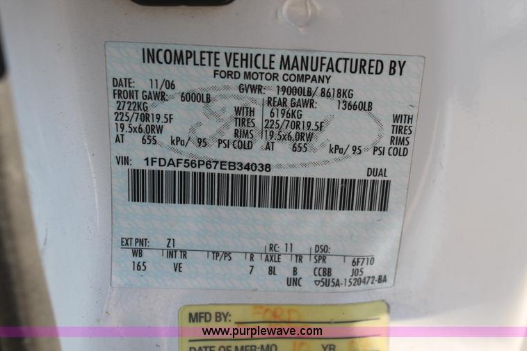 image for item E2916 2007 Ford F550 XL Super Duty service truck