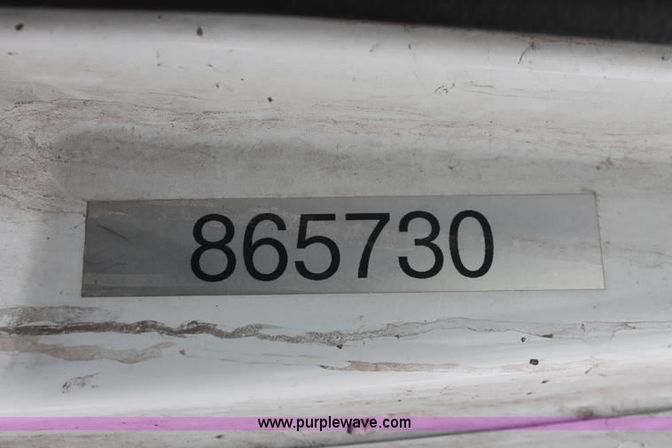 image for item E2917 2006 Sterling LT9500 semi truck