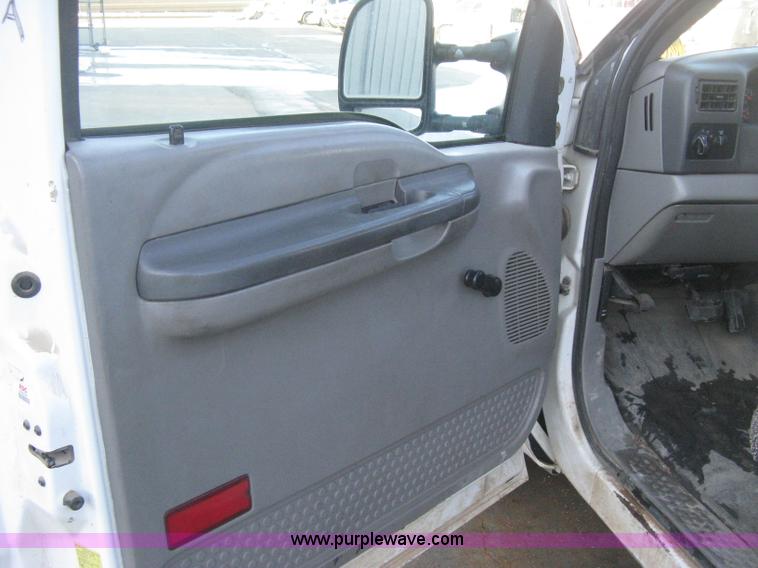 image for item E3107 2000 Ford F250 Super Duty XL service truck