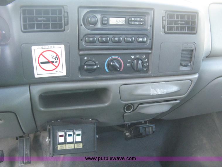 image for item E3107 2000 Ford F250 Super Duty XL service truck