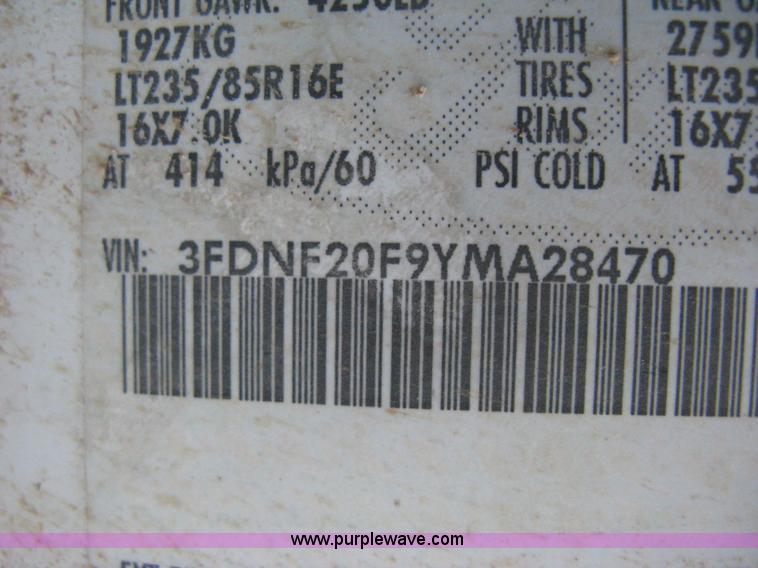 image for item E3107 2000 Ford F250 Super Duty XL service truck