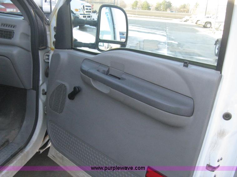 image for item E3107 2000 Ford F250 Super Duty XL service truck