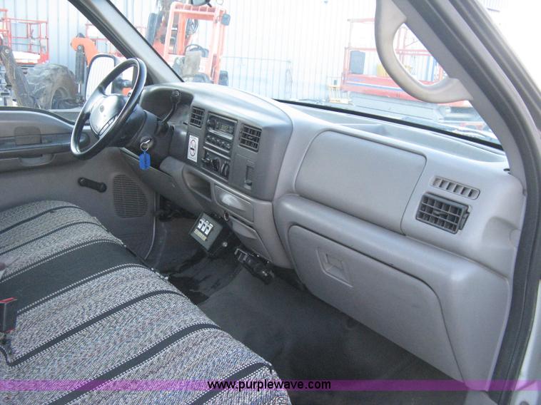 image for item E3107 2000 Ford F250 Super Duty XL service truck