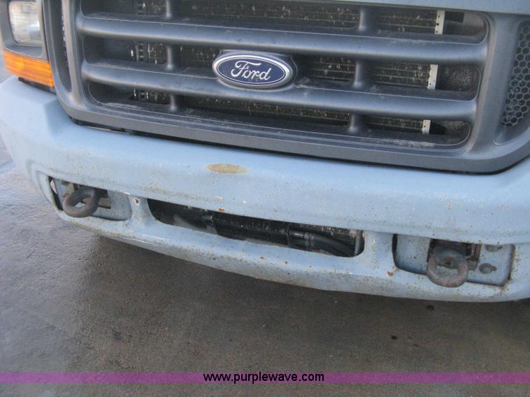 image for item E3107 2000 Ford F250 Super Duty XL service truck
