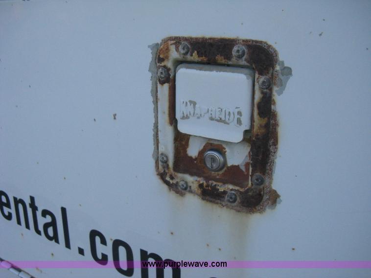 image for item E3107 2000 Ford F250 Super Duty XL service truck