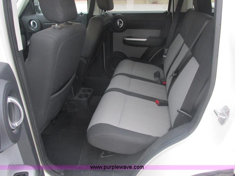 image for item E7110 2008 Dodge Nitro SLT SUV