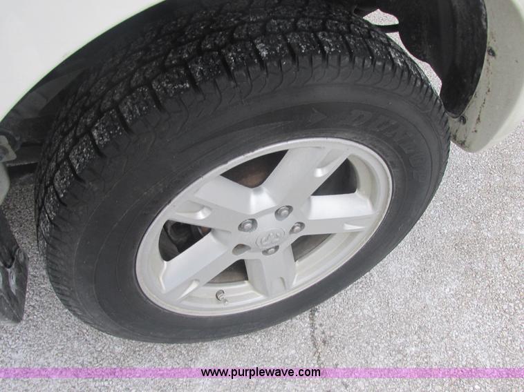 image for item E7110 2008 Dodge Nitro SLT SUV