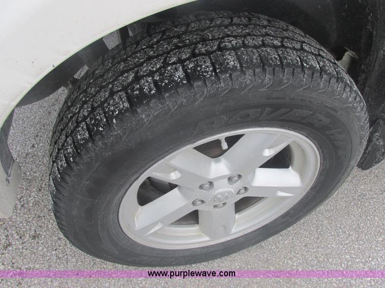 image for item E7110 2008 Dodge Nitro SLT SUV