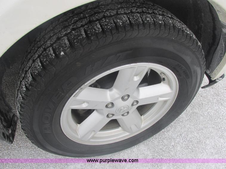 image for item E7110 2008 Dodge Nitro SLT SUV