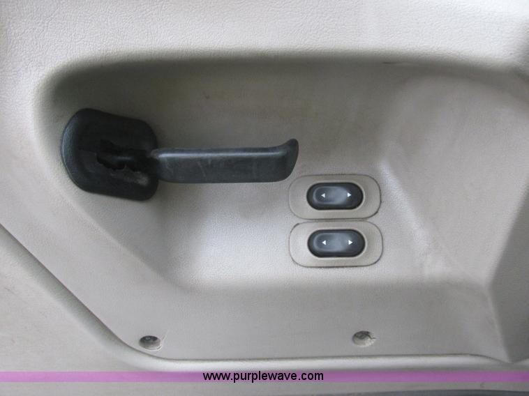 image for item E7111 2006 Sterling LT9500 semi truck