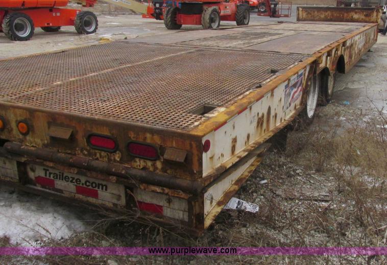 image for item E7112 2007 Trail-Eze TE80HT Hydra-tail trailer