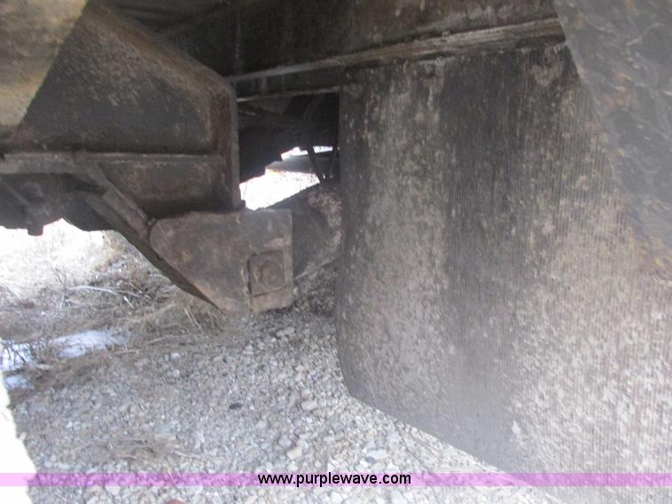 image for item E7112 2007 Trail-Eze TE80HT Hydra-tail trailer