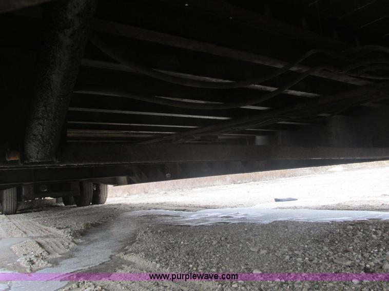 image for item E7112 2007 Trail-Eze TE80HT Hydra-tail trailer