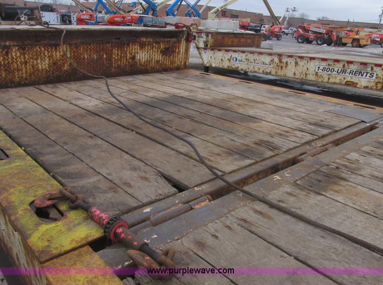 image for item E7112 2007 Trail-Eze TE80HT Hydra-tail trailer