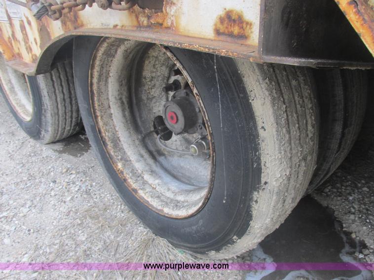 image for item E7112 2007 Trail-Eze TE80HT Hydra-tail trailer