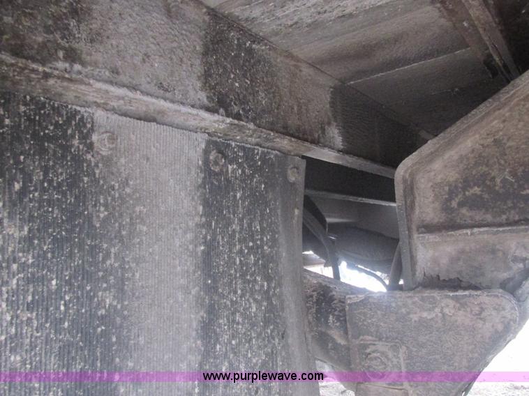 image for item E7113 2007 Trail-Eze TE80HT Hydra-tail trailer