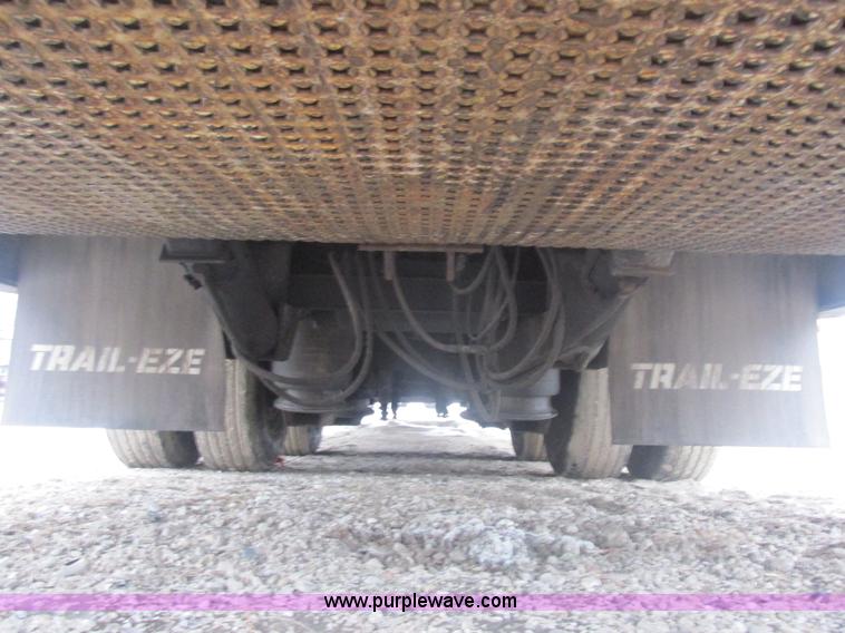 image for item E7113 2007 Trail-Eze TE80HT Hydra-tail trailer