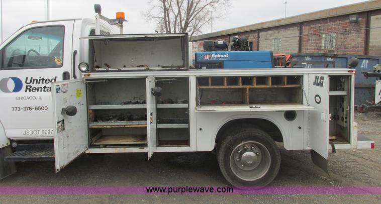 image for item E7115 2006 Chevrolet C5500 service truck