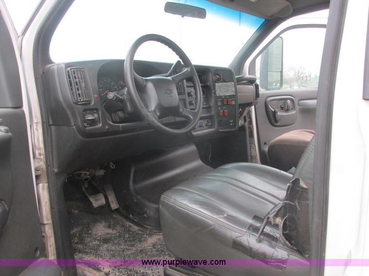 image for item E7115 2006 Chevrolet C5500 service truck