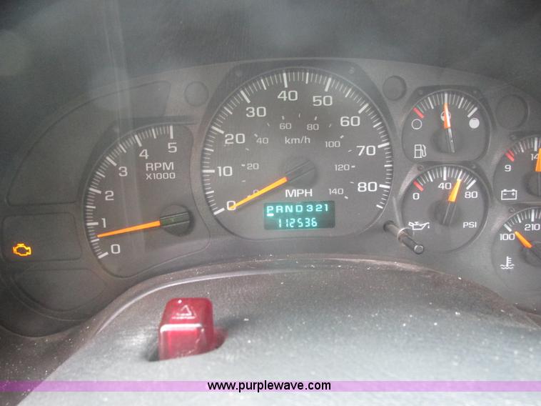 image for item E7115 2006 Chevrolet C5500 service truck