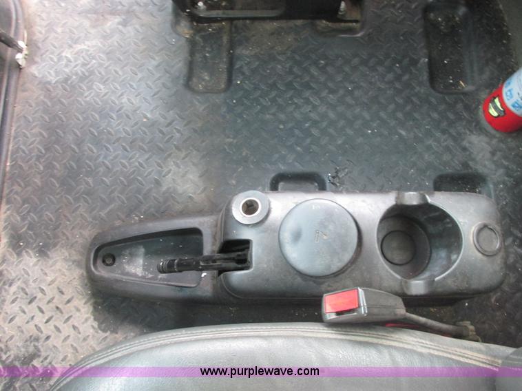 image for item E7115 2006 Chevrolet C5500 service truck