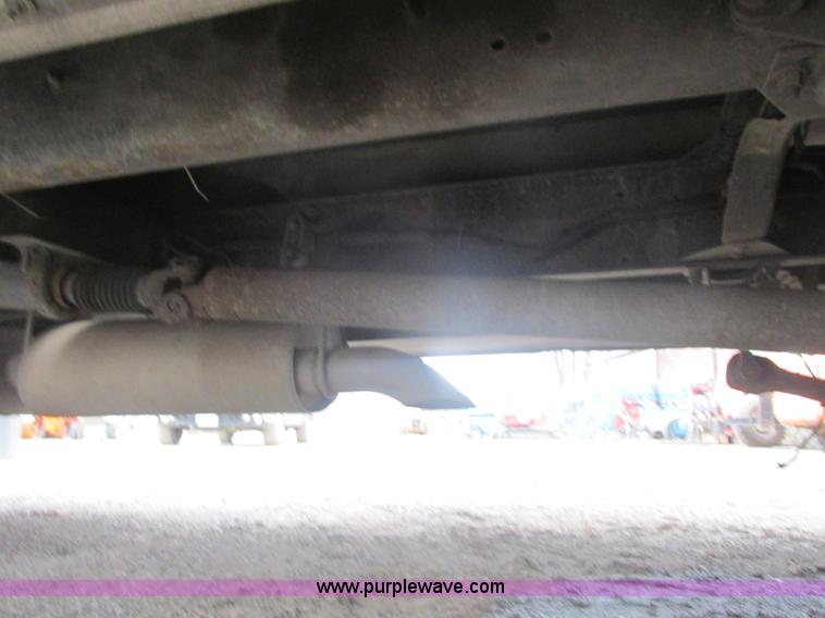 image for item E7115 2006 Chevrolet C5500 service truck