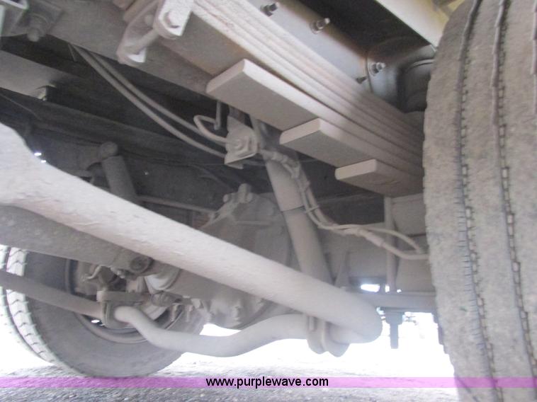 image for item E7115 2006 Chevrolet C5500 service truck