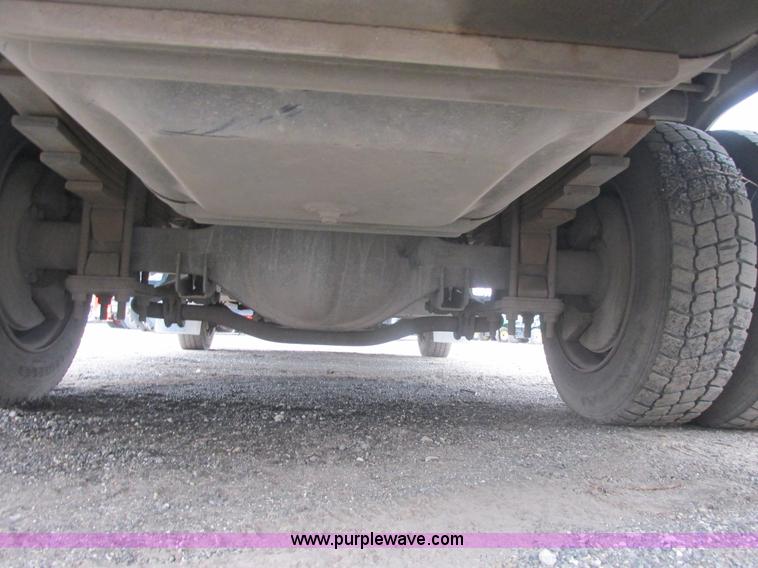 image for item E7115 2006 Chevrolet C5500 service truck