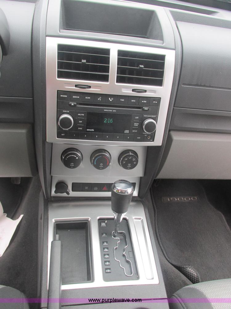 image for item E7116 2008 Dodge Nitro SLT SUV