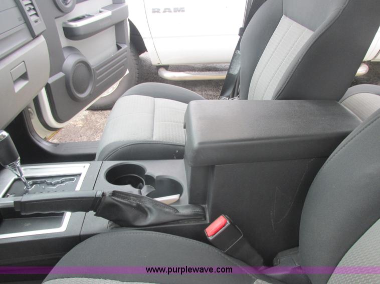 image for item E7116 2008 Dodge Nitro SLT SUV